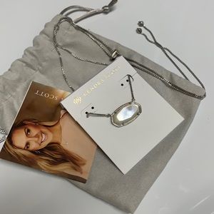 Kendra Scott necklace